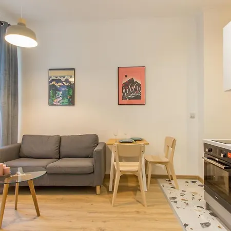 Golden Apartments/sobf Apartment *
